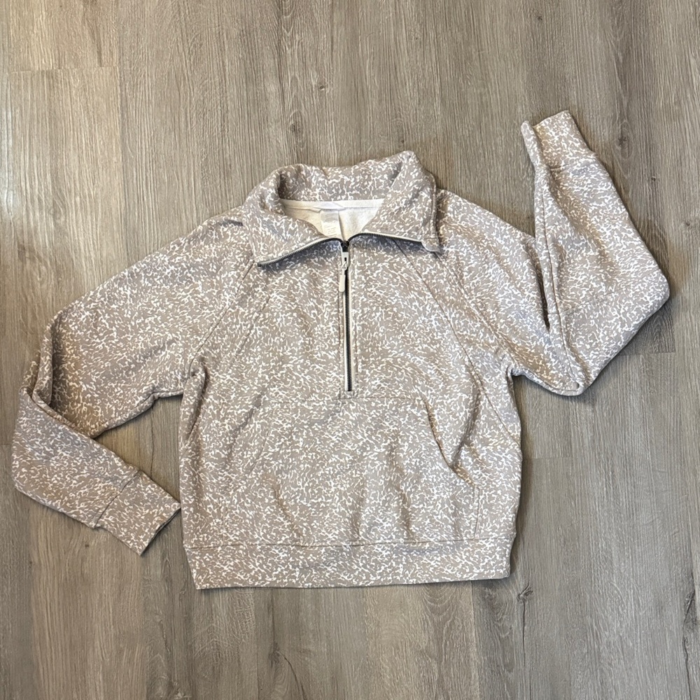 Simple Patterned Quarter Zip Sweatshirt
